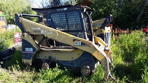 cat skid steer engine knocking noise|Cat 262B skid steer loader: Problems and solutions.